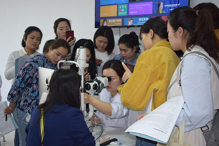 金狮贵宾会·宾至如归-尊贵显赫