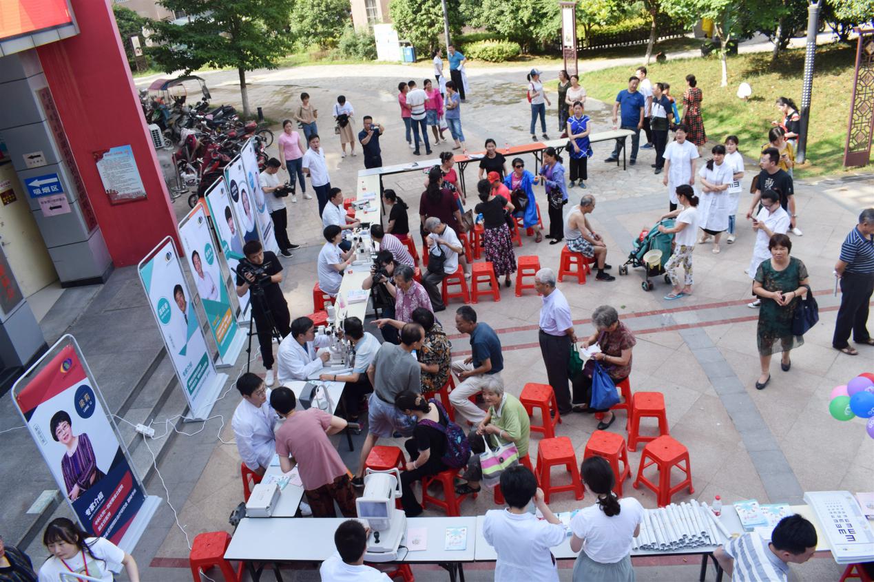 金狮贵宾会·宾至如归-尊贵显赫