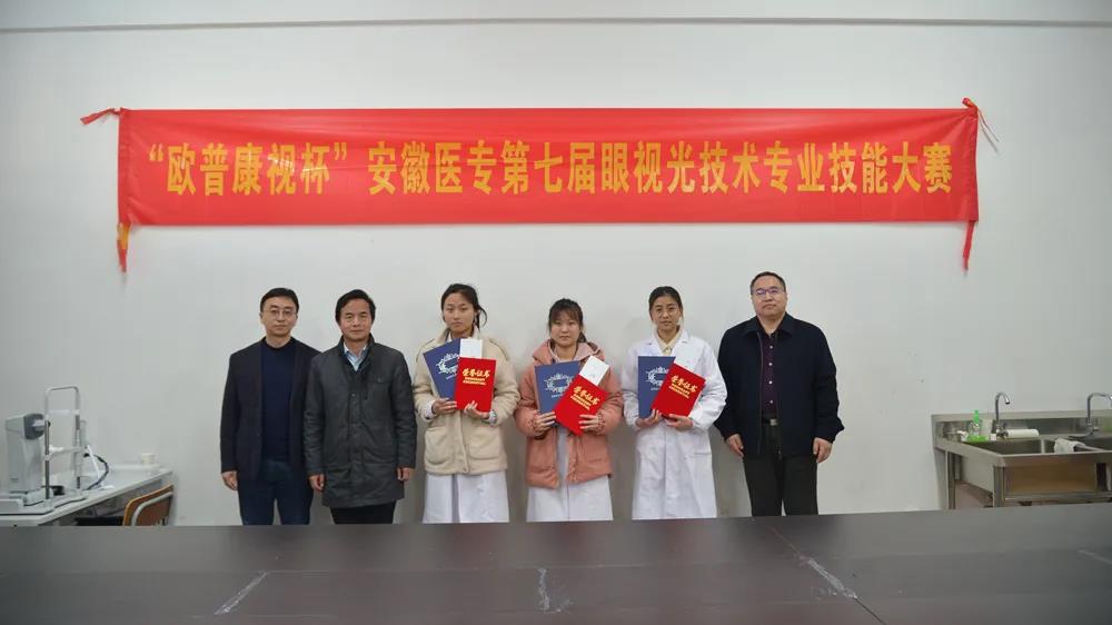 金狮贵宾会·宾至如归-尊贵显赫