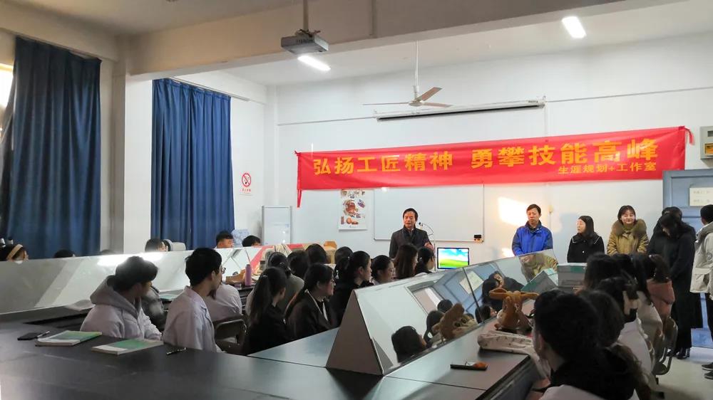 金狮贵宾会·宾至如归-尊贵显赫