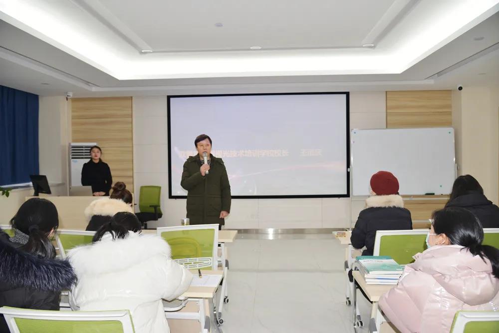 金狮贵宾会·宾至如归-尊贵显赫