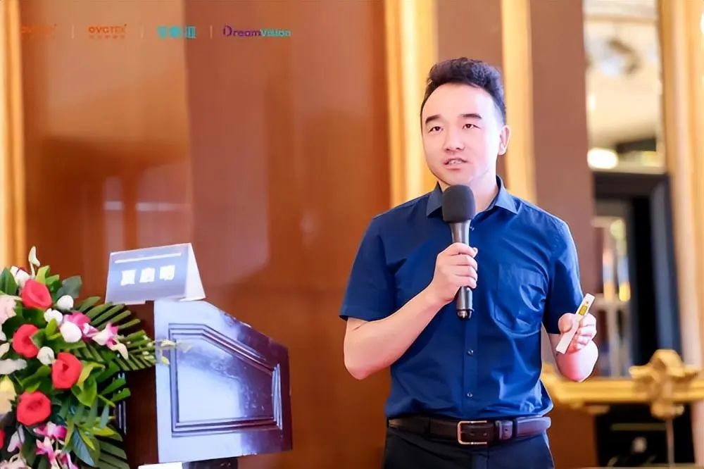 金狮贵宾会·宾至如归-尊贵显赫