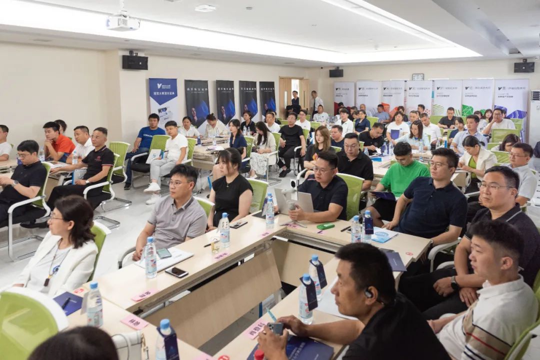 金狮贵宾会·宾至如归-尊贵显赫