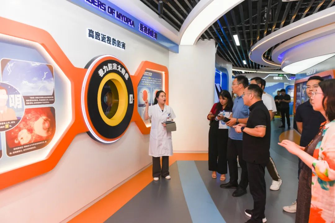 金狮贵宾会·宾至如归-尊贵显赫