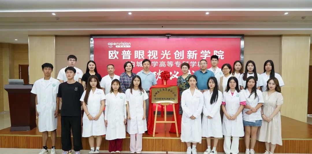 金狮贵宾会·宾至如归-尊贵显赫