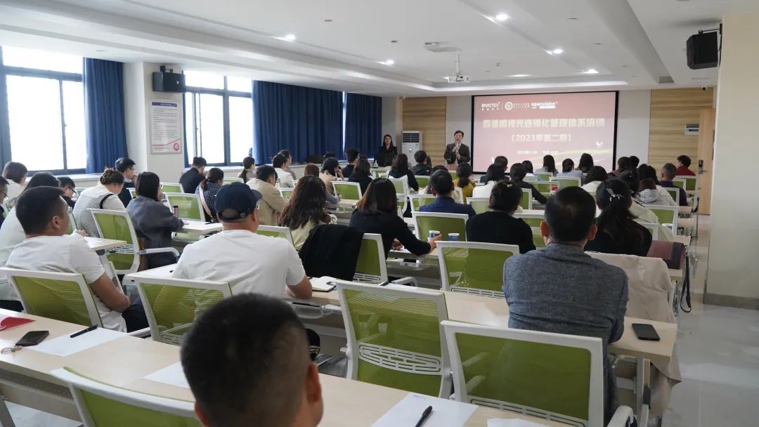 金狮贵宾会·宾至如归-尊贵显赫