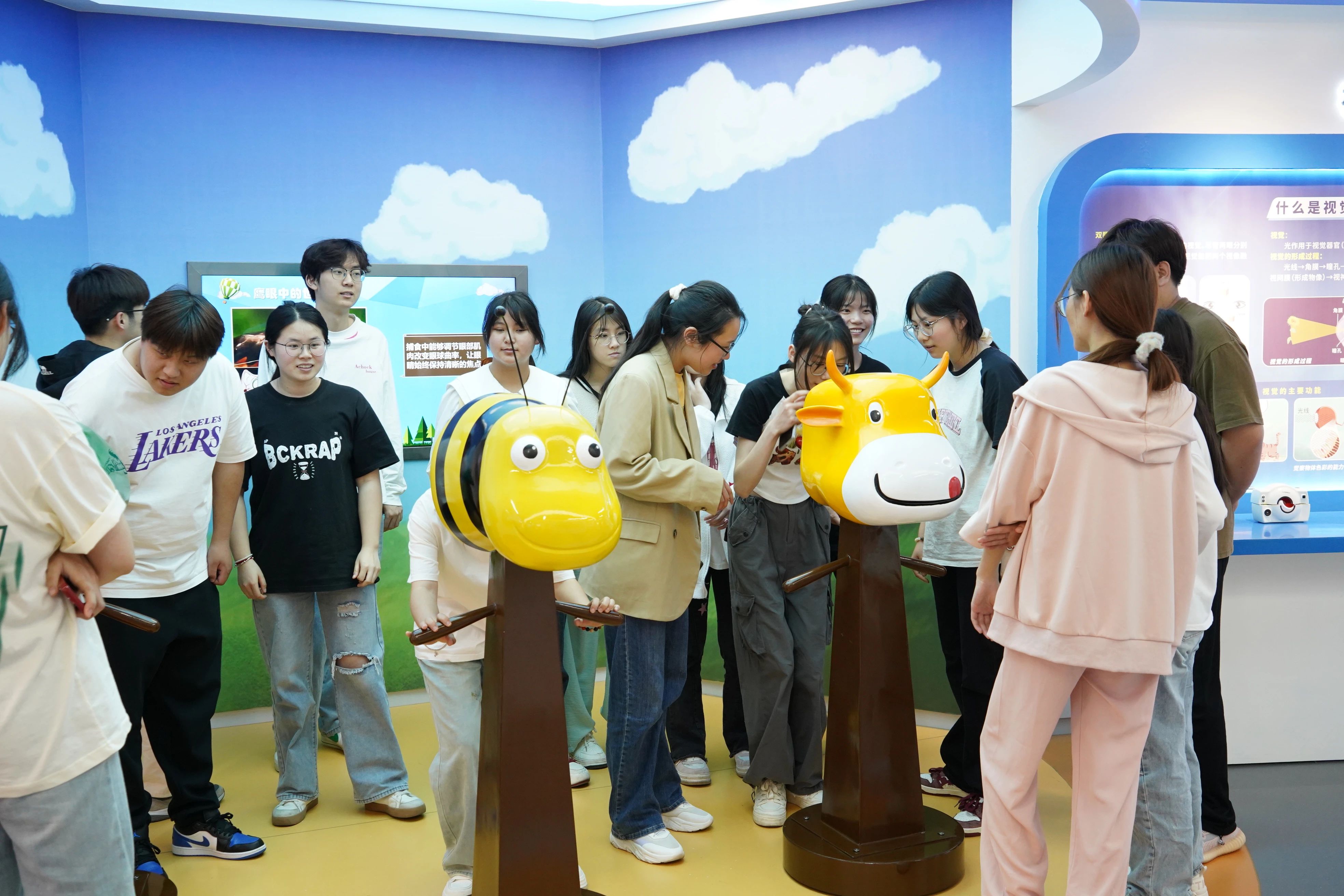 金狮贵宾会·宾至如归-尊贵显赫